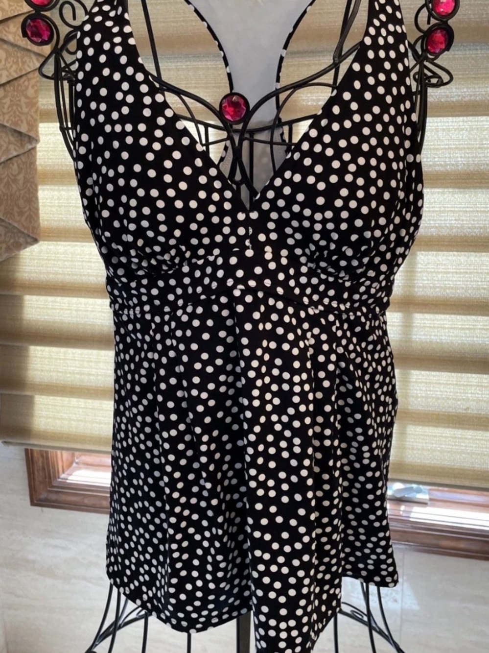 Lands’ End Women’s Size 6 Tankini Top Swimsuit Polka Dot Racerback Black/White